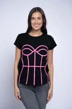 BLACK T-SHRITS
