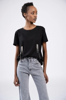 BLACK T-SHRITS