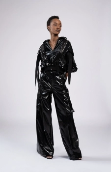 BLACK SETS